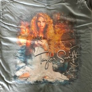 2007!vintage Taylor swift concert t-shirt